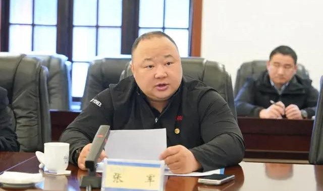 九游体育-看了张军被带走，才明白林丹当年的选择有多么英明！|羽毛球|中国奥运代表团|中国羽毛球协会|悉尼奥运会|高崚_新浪体育_新浪新闻