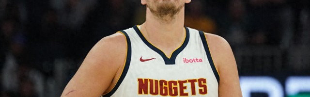 9体育-又是25场！约基奇轻松登顶，连续4年霸榜，威少三双王保不住了|火箭|拉塞尔·威斯布鲁克|掘金|拉塞尔-威斯布鲁克|尼古拉-约基奇_新浪体育_新浪新闻