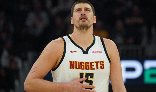 9体育-又是25场！约基奇轻松登顶，连续4年霸榜，威少三双王保不住了|火箭|拉塞尔·威斯布鲁克|掘金|拉塞尔-威斯布鲁克|尼古拉-约基奇_新浪体育_新浪新闻